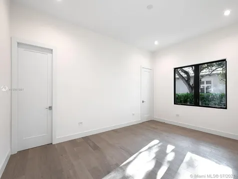 6525 SW 106th Street Pinecrest FL 33156