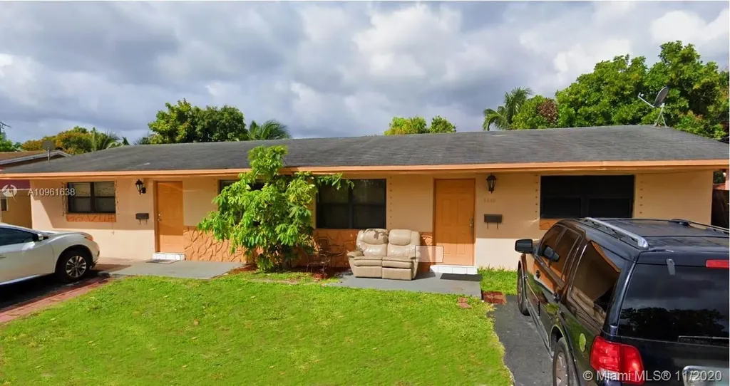 5832 Taft Street Hollywood FL 33021