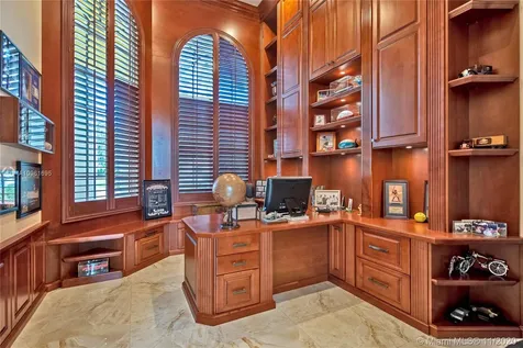 10334 SW 23rd Court Davie FL 33324