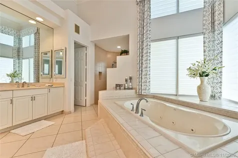 10334 SW 23rd Court Davie FL 33324