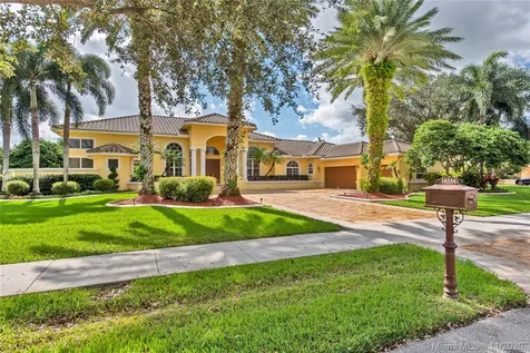 10334 SW 23rd Court Davie FL 33324