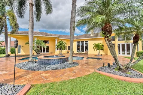 10334 SW 23rd Court Davie FL 33324
