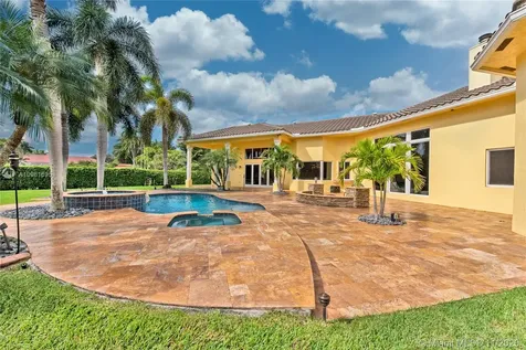 10334 SW 23rd Court Davie FL 33324