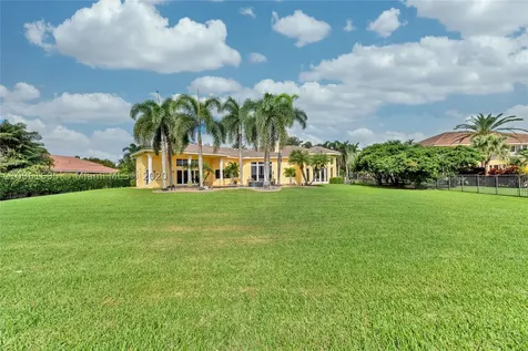 10334 SW 23rd Court Davie FL 33324