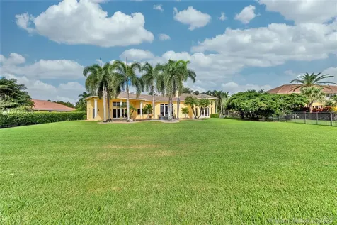 10334 SW 23rd Court Davie FL 33324