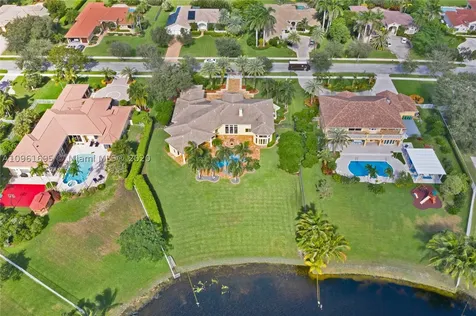 10334 SW 23rd Court Davie FL 33324