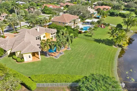 10334 SW 23rd Court Davie FL 33324