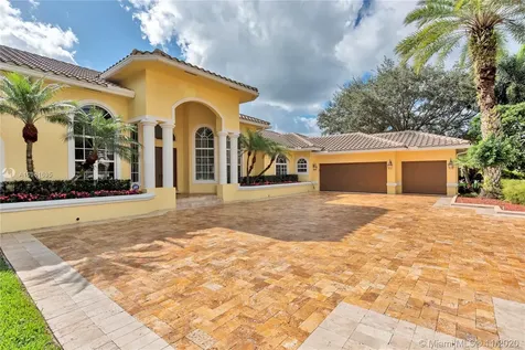 10334 SW 23rd Court Davie FL 33324