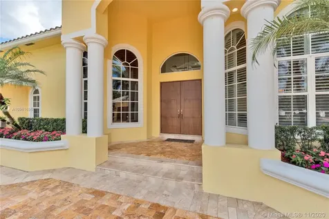 10334 SW 23rd Court Davie FL 33324
