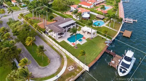 5901 N Bayshore Drive Miami FL 33137