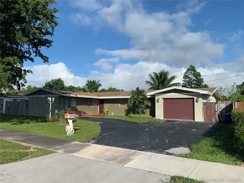 16135 SW 98th Court Miami FL 33157