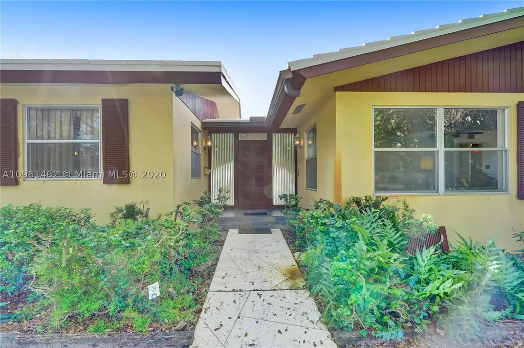 1450 Monroe Street Hollywood FL 33020