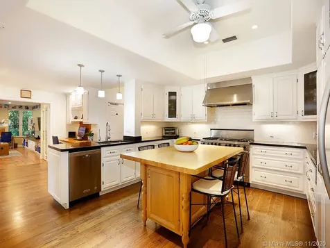 8765 SW 53rd Court Miami FL 33143