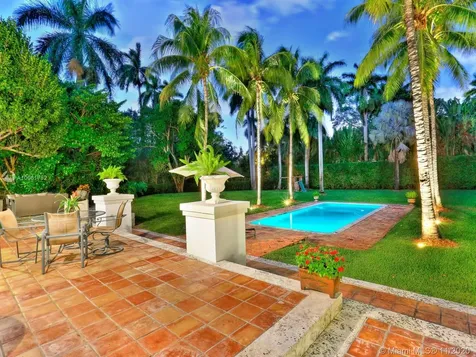 8765 SW 53rd Court Miami FL 33143