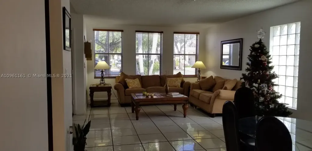 16356 SW 85th Lane Miami FL 33193