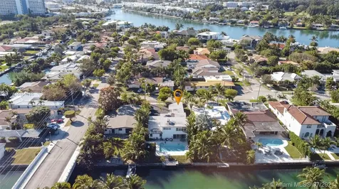 1215 Daytonia Road Miami Beach FL 33141