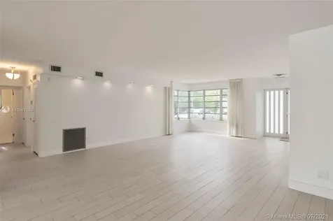 1215 Daytonia Road Miami Beach FL 33141