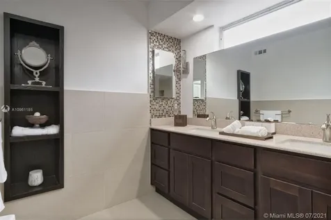 1215 Daytonia Road Miami Beach FL 33141