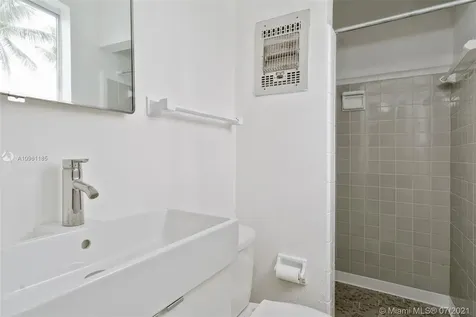 1215 Daytonia Road Miami Beach FL 33141