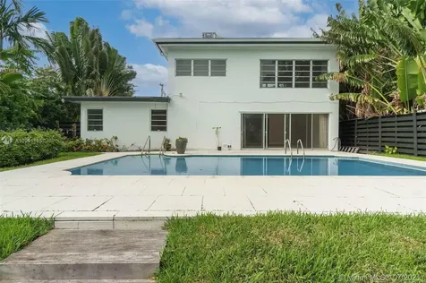 1215 Daytonia Road Miami Beach FL 33141