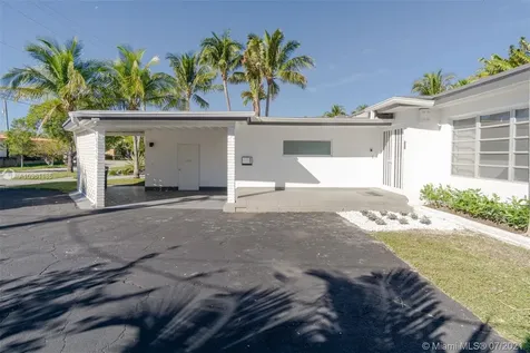 1215 Daytonia Road Miami Beach FL 33141
