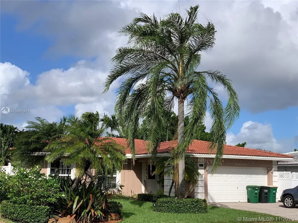 6921 NW 81st Place Tamarac FL 33321