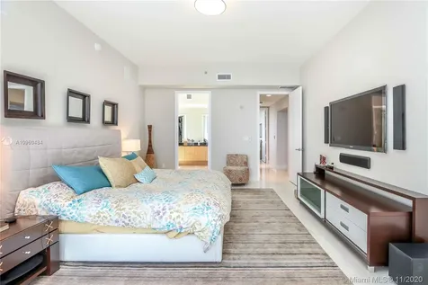 16001 Collins Avenue Sunny Isles Beach FL 33160
