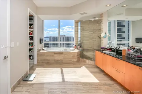 16001 Collins Avenue Sunny Isles Beach FL 33160