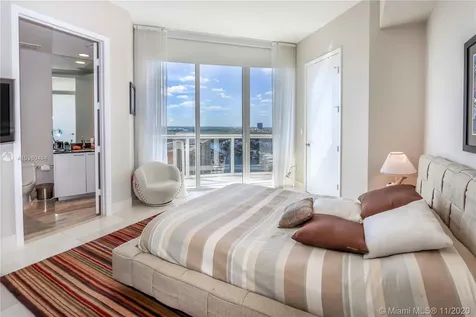 16001 Collins Avenue Sunny Isles Beach FL 33160