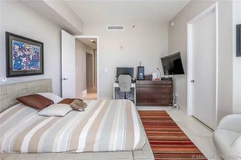 16001 Collins Avenue Sunny Isles Beach FL 33160