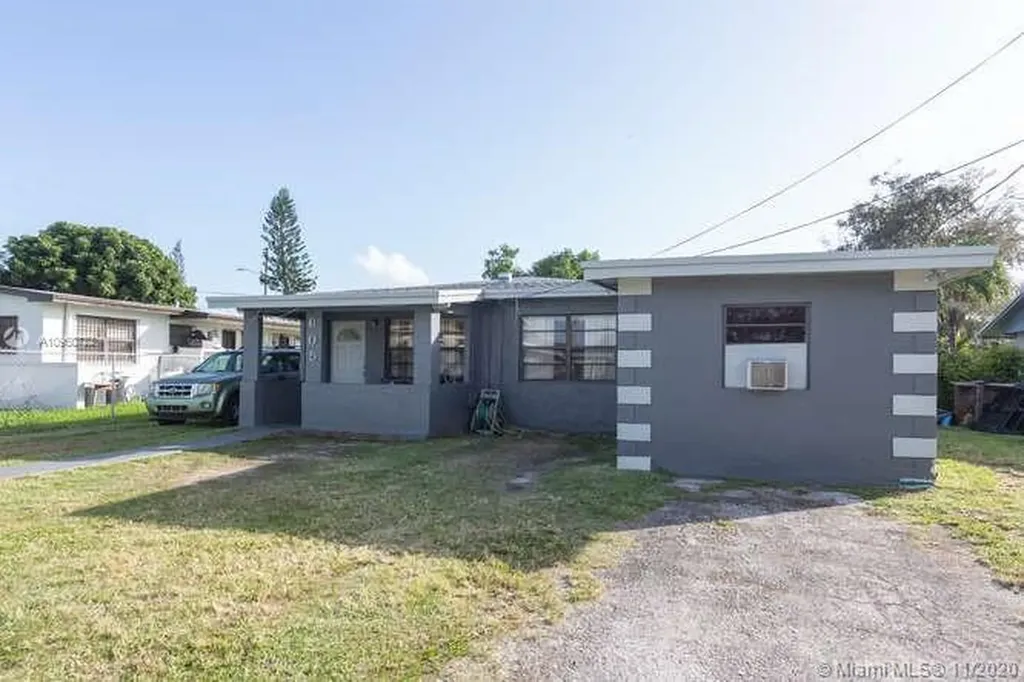 605 NW 2nd Street Florida City FL 33034