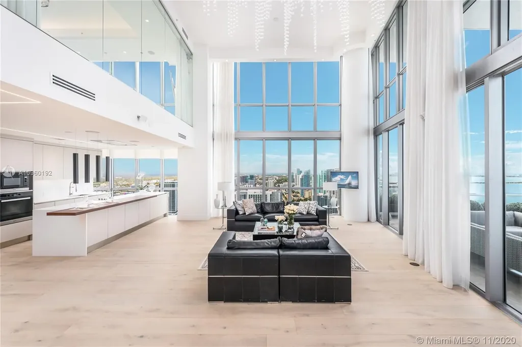 1100 Biscayne Boulevard Miami FL 33132