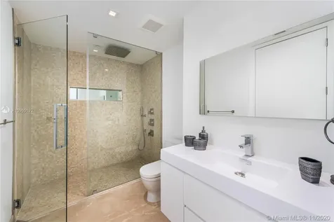 1100 Biscayne Boulevard Miami FL 33132