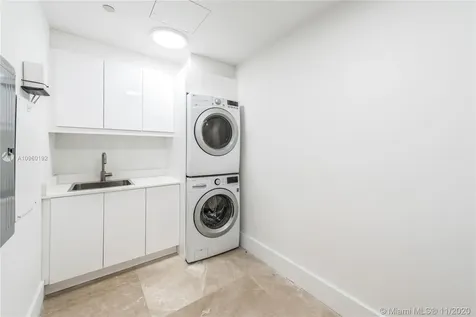 1100 Biscayne Boulevard Miami FL 33132