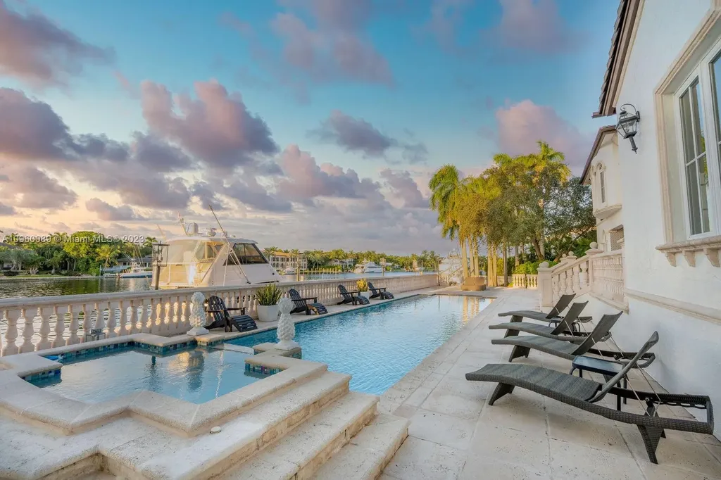 565 Reinante Avenue Coral Gables FL 33156