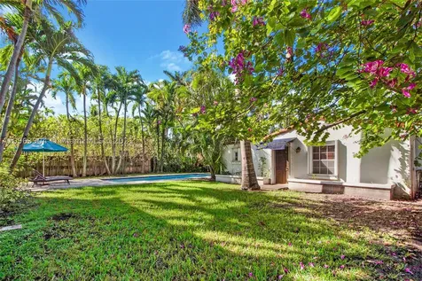 5832 Alton Road Miami Beach FL 33140