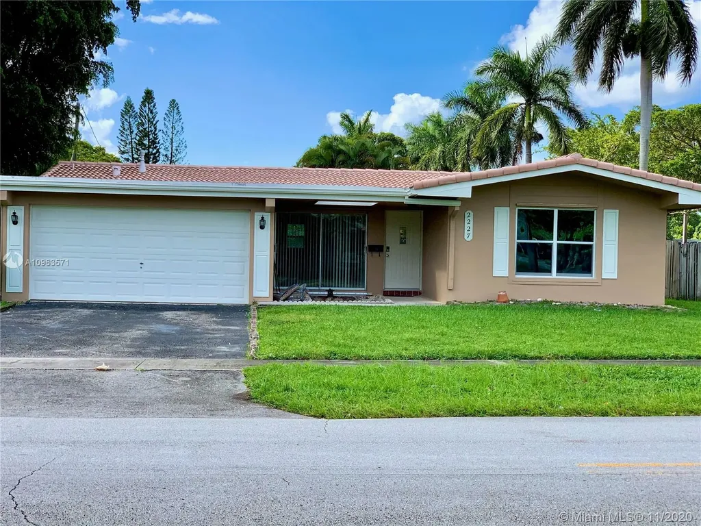 2227 NW 72nd Avenue Sunrise FL 33313