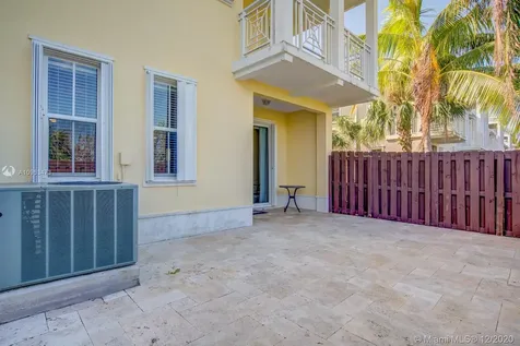 10729 NW 76th Lane Doral FL 33178