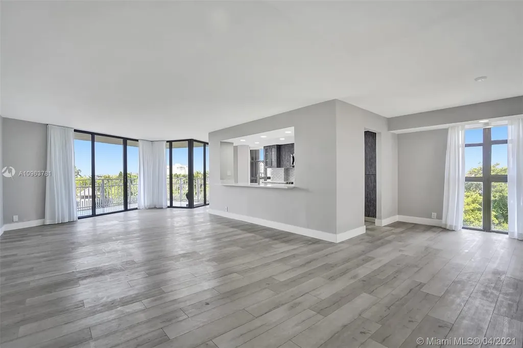 1000 N Quayside Terrace Miami FL 33138