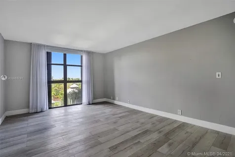 1000 N Quayside Terrace Miami FL 33138