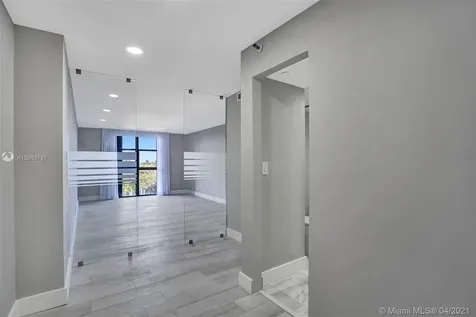 1000 N Quayside Terrace Miami FL 33138