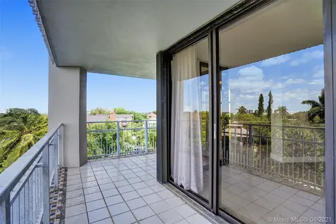 1000 N Quayside Terrace Miami FL 33138