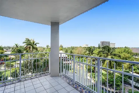 1000 N Quayside Terrace Miami FL 33138