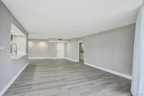 1000 N Quayside Terrace Miami FL 33138