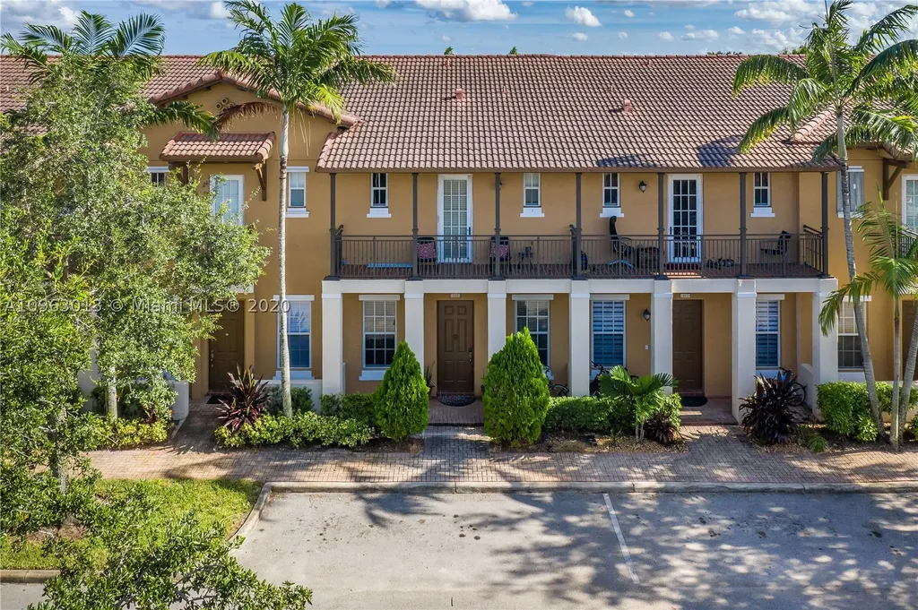 14622 SW 6th Street Pembroke Pines FL 33027