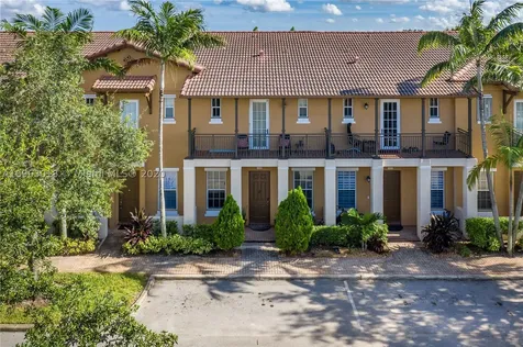 14622 SW 6th Street Pembroke Pines FL 33027