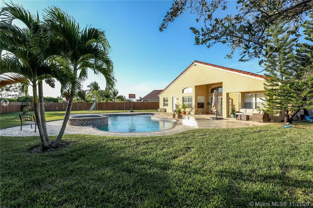 19176 SW 12th Street Pembroke Pines FL 33029