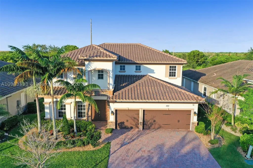 10111 Edgewater Court Parkland FL 33076