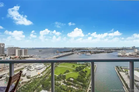 888 Biscayne Boulevard Miami FL 33132