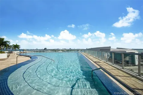 888 Biscayne Boulevard Miami FL 33132